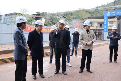 樂(lè)山市發(fā)展改革委赴馬邊調(diào)研重點(diǎn)項(xiàng)目建設(shè)